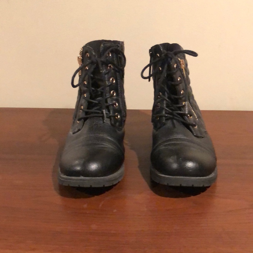 Black Leather Lace-Up Boots